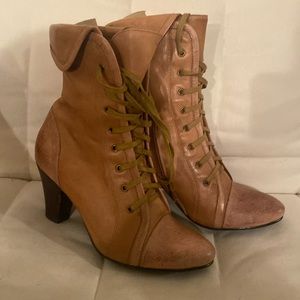 Mix Mooz calf boots. Sz 7.5